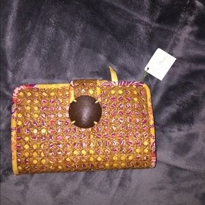 Vera Bradley Tiki Clutch Bali Gold